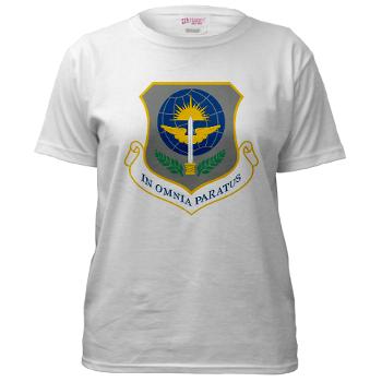 62AW - A01 - 04 - 62nd Airlift Wing - Women's T-Shirt